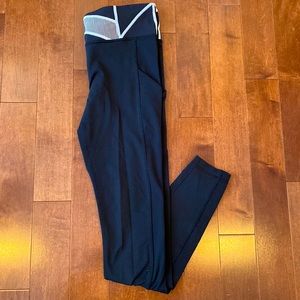 Black Lululemon Leggings (Fast and Free)